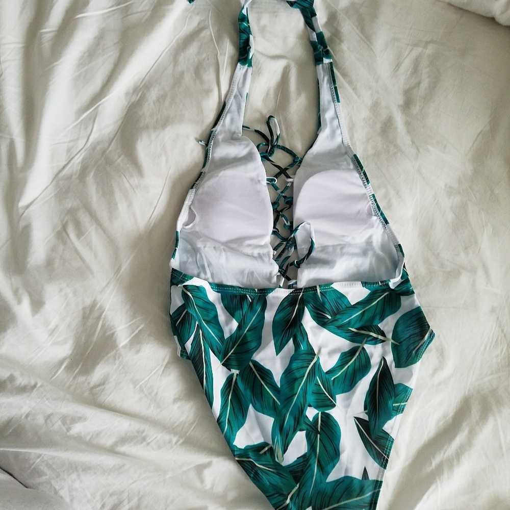 Bathing suit - Picture 2 of 3
